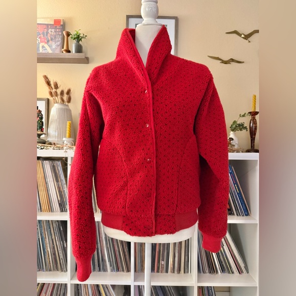 L.L. Bean Jackets & Blazers - Vintage LL Bean Women’s Size Medium Red Dot Deep Pile Snap Bomber Fleece